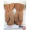 Image 7 : WindRiver Rabbit Fur Trapper Hat : c/w Lined Mitts & Herter's Camo Bag (Used)