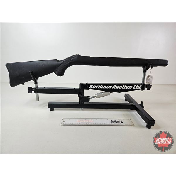 Ruger 10/22 Black Synthetic Rifle Stock : Checkered Grip & Forend