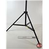 Image 5 : Adjustable Tripod Stand : Folding Legs & Tilting Mounting Head
