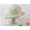 Image 3 : White Pith Helmet : c/w 42 Badge