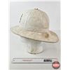 Image 6 : White Pith Helmet : c/w 42 Badge