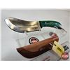 Image 6 : Skinning Knife : Green Laminate Handle : c/w Leather Sheath