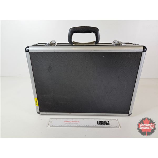 Hard Carrying Case : Black with Aluminum Trim