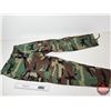 Image 1 : U.S. Military Camo Cargo Pants : Medium Regular