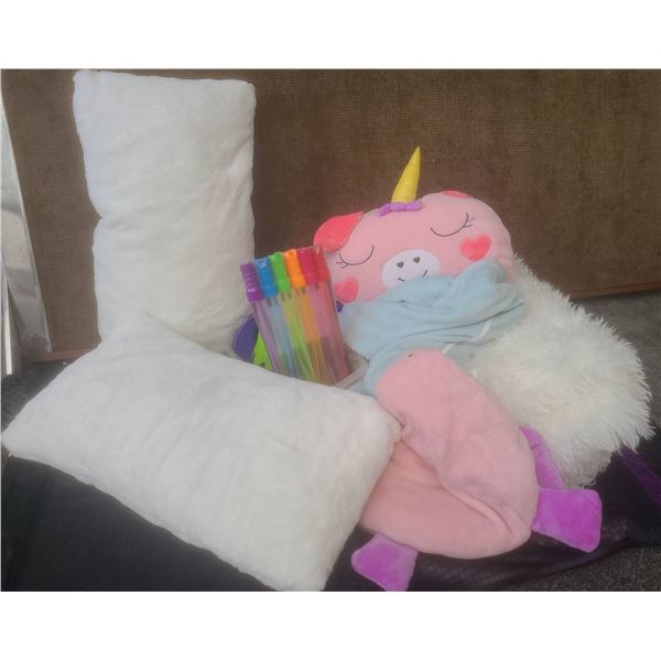 Children's Bedding Bundle With Unicorn Plush, Pillows and Throw