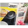 Image 12 : Cookware, Bakeware, Utensils, Starfrit Peeler, KitchenAid Blender