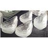 Image 4 : Bakeware, Glass Bowls, Flatware, Knife Set, Harman Table Runner