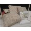 Image 3 : Home & Hotel King Sheet Set, Artistic Accents Pillows, MilliHome Pillow, Gund Bear