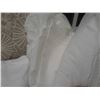 Image 9 : Home & Hotel King Sheet Set, Artistic Accents Pillows, MilliHome Pillow, Gund Bear