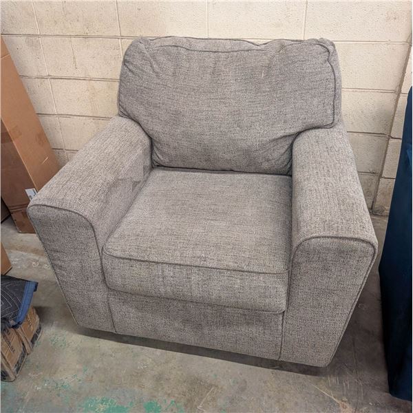 ONSITE: ASHLEY CASCILLA  ACCENT CHAIR