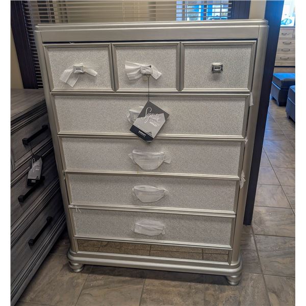 ONSITE: ASHLEY SILVER CORALAYNE 5-DRAWER CHEST