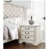 Image 1 : ONSITE: ASHLEY ARLENDYNE 3-DRAWER NIGHTSTAND