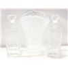 Image 1 : 2 MINHAS BREWERY LIQUOR DECNTERS