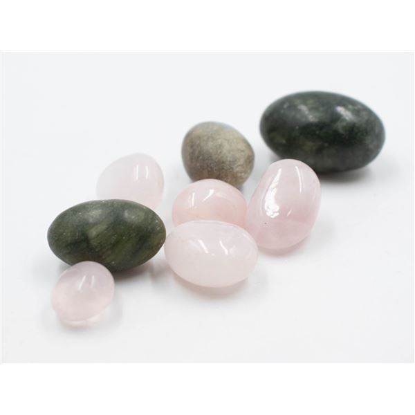 #24-NATURAL GREEN JADE & ROSE QUARTZ TUMBLETE 76G