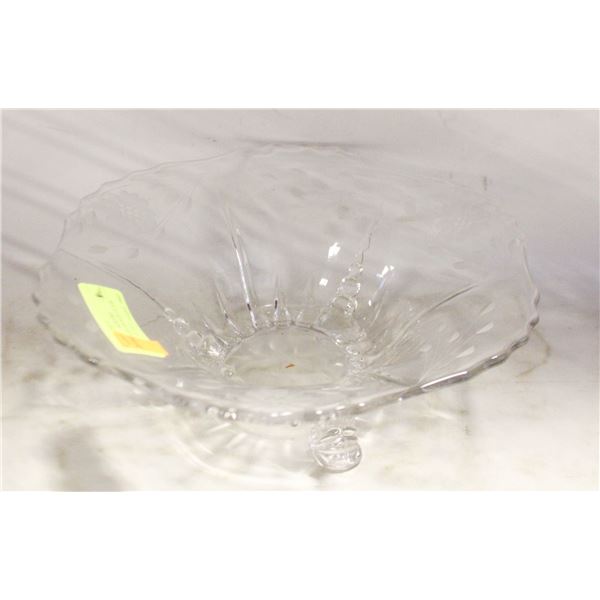 MID CENTURY MCKEE GLASS VINTAGE FOOTED