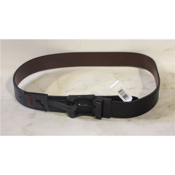 NEW MENS S(30-32) GUESS LEATHER BELT