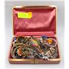 Image 1 : VINTAGE JEWELRY
