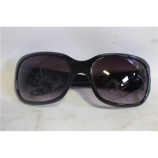 WEST BLACK SHIELD SUNGLASSES. MICROFIBER BAG INC