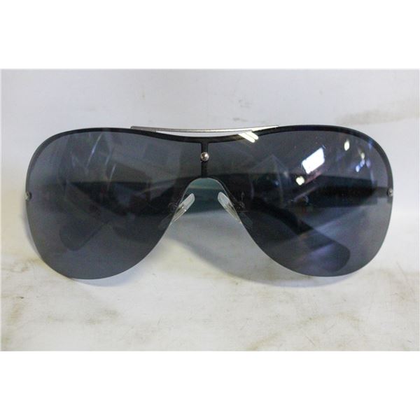 RALPH LAUREN RA4112 SUNGLASSES. LIGHT BLUE WITH