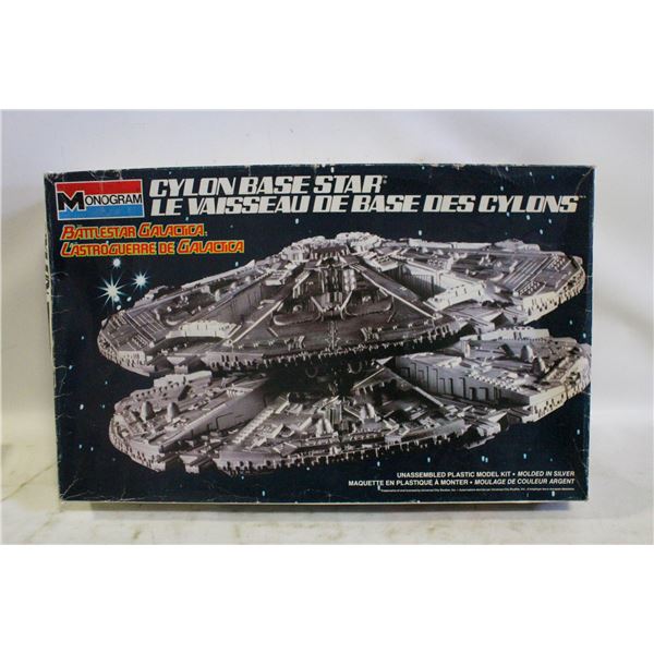 UNASSEMBLED MONOGRAM BATTLESTAR GALACTICA