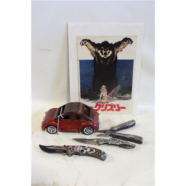 VINTAGE GRIZZLY COMIC + VW WOODEN CAR + 2 POCKET-