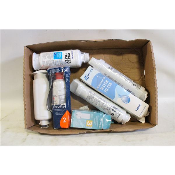 FLAT OF ASSORTED WATER FILTERS