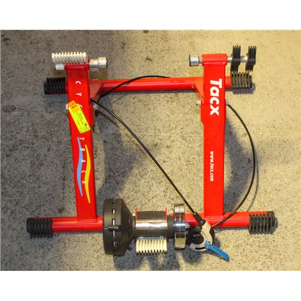 TACX INDOOR BIKE TRAINER