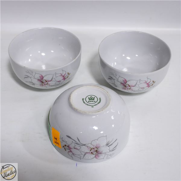 3 KAHLA FLORAL PATTERNED BOWLS - 4"