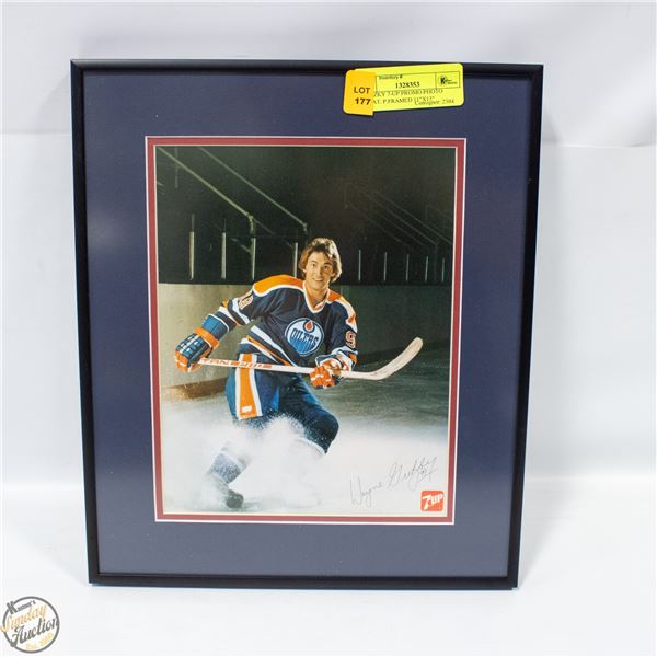 GRETZKY 7-UP PROMO PHOTO SIGNAT. P.FRAMED 11" X13"
