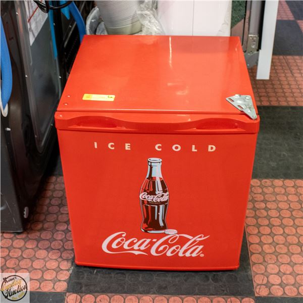 NOSTALGIA ELECTRICS MODEL CRF 170 COKE MINI-