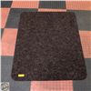 Image 1 : NEW COMMERCIAL GRADE 36" X 48" ENTRANCE CARPET