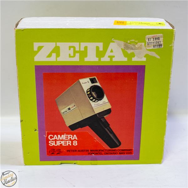 VINTAGE SUPER 8 MOVIE CAMERA IN BOX