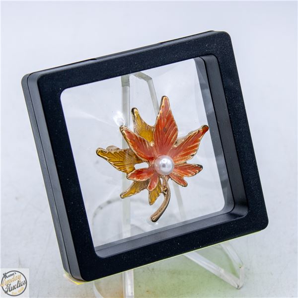 NEW DOUBLE MAPLE LEAF BROOCH WITH