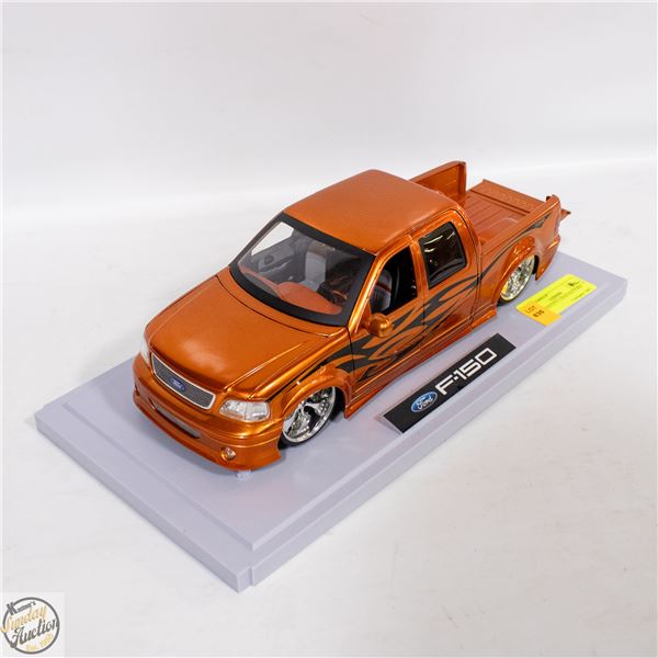 JADA DUB CITY 1:18 SCALE FORD F150