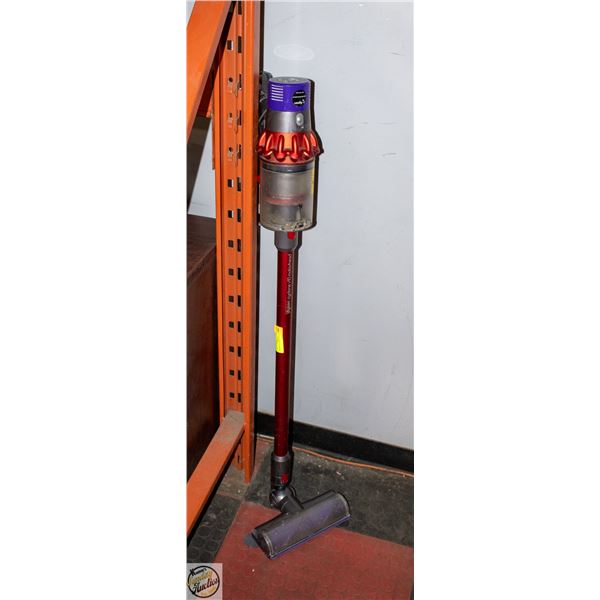DYSON CYCLONE V10 VAC