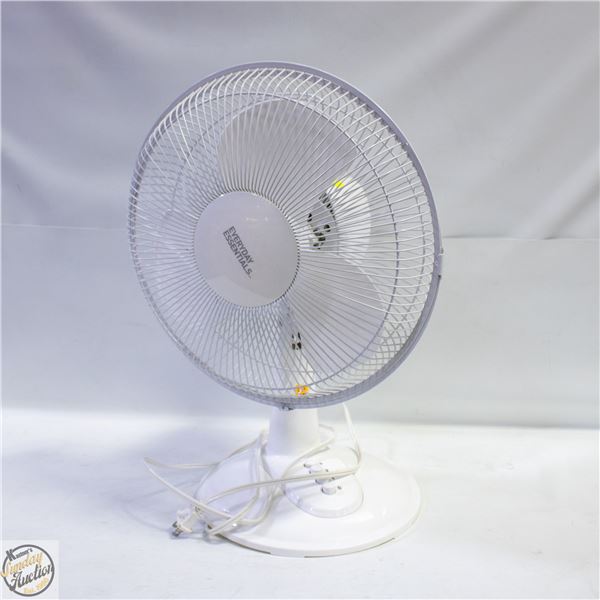 ELECTRIC FAN BY EVERYDAY ESSENTIALS