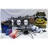 Image 1 : BUNDLE OF HALLOWEEN DECORATIONS