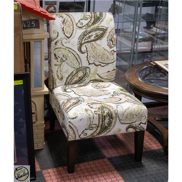 ESTATE ACCENT CHAIR