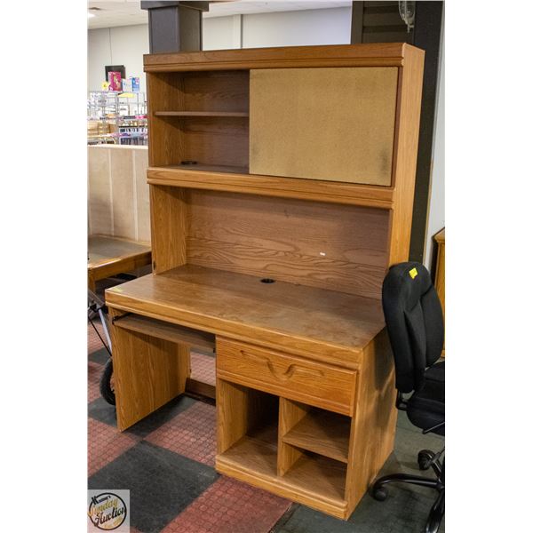 UNCLAIMED OAK FRONT DESK+HUTCH H-30" W-24.25"