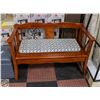 Image 1 : HALLWAY BENCH WITH INNER STORAGE