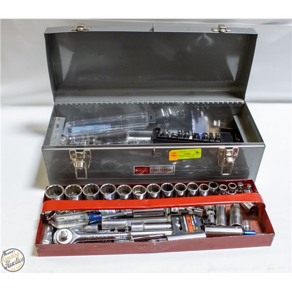 METAL MASTERCRAFT TOOL BOX W/MECHANICS SOCKET SET
