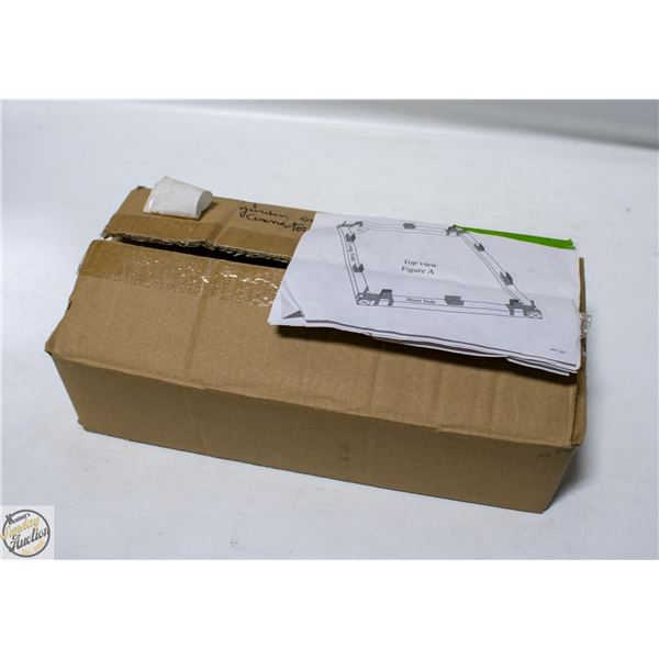 BOX OF NEW GARDEN BOX CONNECTORS