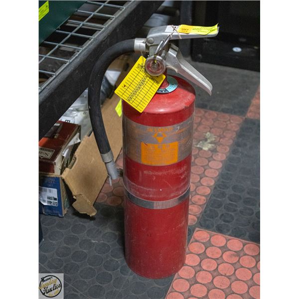 10LB FULLY CHARGED FIRE EXTINGUISHER