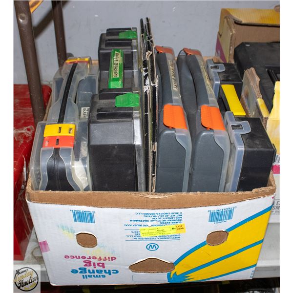 BOX WITH 5 CASES DRY WALL/WOOD SCREWS