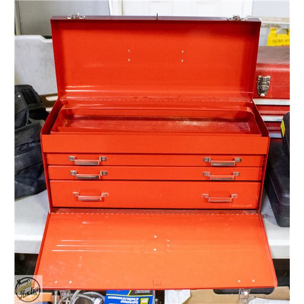 METAL RED BEACH TOOL BOX