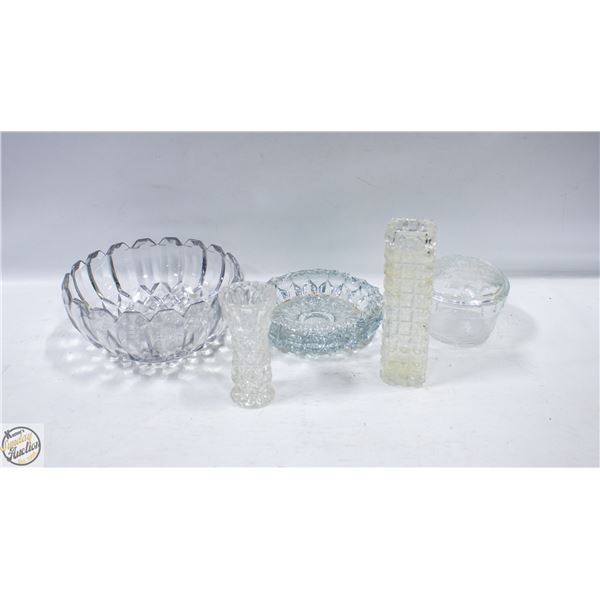 LOT OF VARIOUS VINTAGE GLASS AND CRYSTAL DISHES