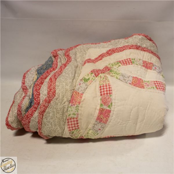 ESTATE PATCHWORK QUILT STYLE ASSORTED PILLOW CASES