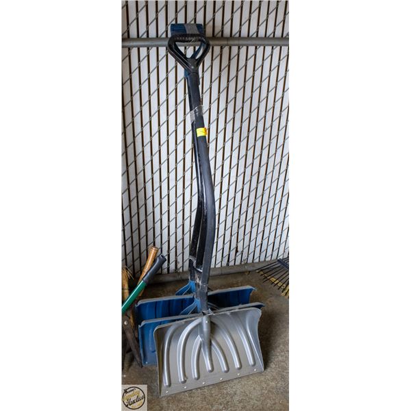 YARD SHOVELS- ASSORTED LOT