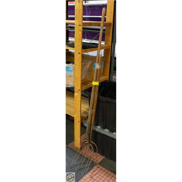 ANTIQUE YARD TOOLS ASSORTED