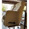 Image 10 : La-Z-Boy Reclining Loveseat with Centre Console and Two Cupholders, Mechanical Recliners